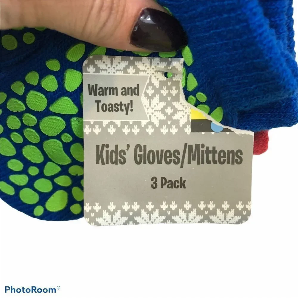Brand new 3 Pack of Boys‎ Mittens - Dinosaur themed